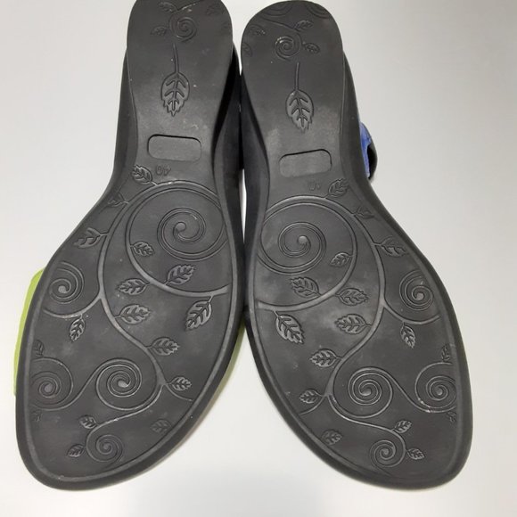 bernie mev. Blue and Green Sandals - Picture 5 of 7